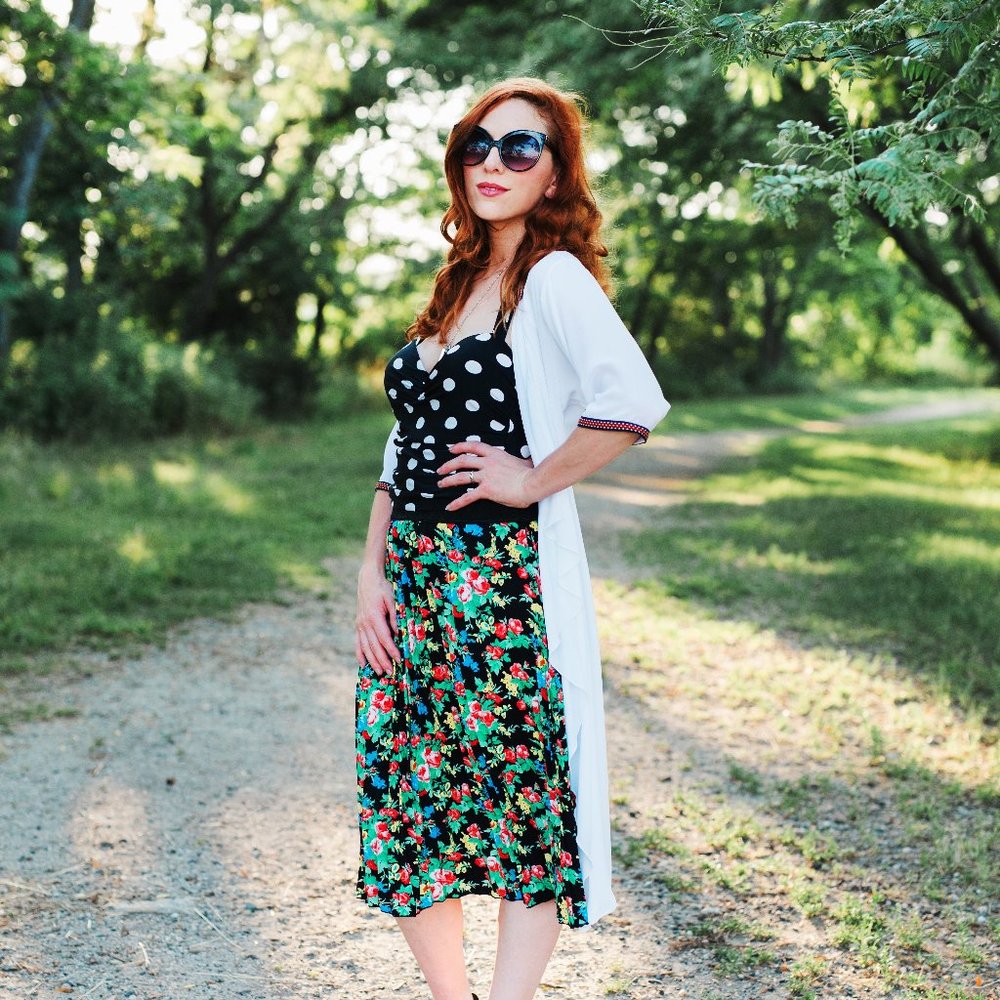 Vintage Florals Silky Pleated Skirt!!